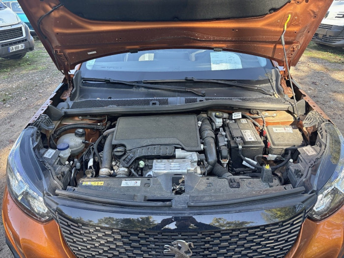 Peugeot 2008 PureTech 100 S&S BVM6 Allure