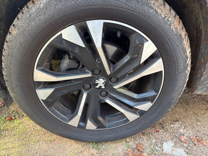Peugeot 2008 PureTech 100 S&S BVM6 Allure