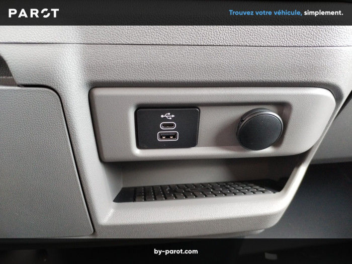 Ford TRANSIT CUSTOM FOURGON Nouveau FGN 320 L1H1 2.5 DURATEC 232 CH PHEV CVT SPORT