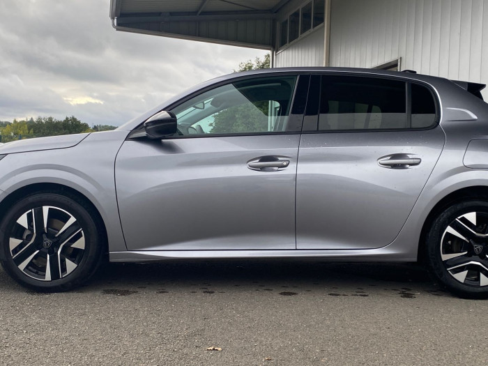 Peugeot 208 PureTech 100 S&S BVM6 Allure
