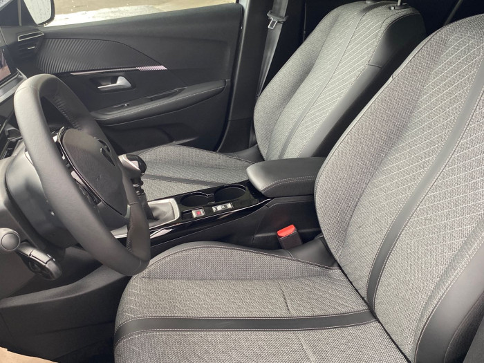 Peugeot 208 PureTech 100 S&S BVM6 Allure
