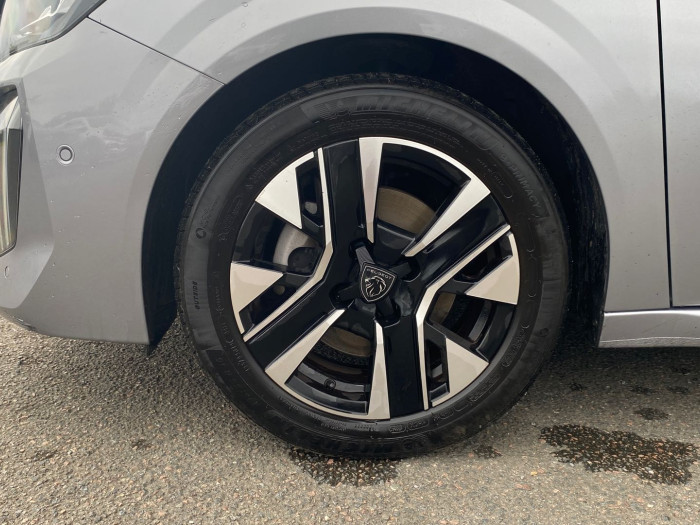 Peugeot 208 PureTech 100 S&S BVM6 Allure