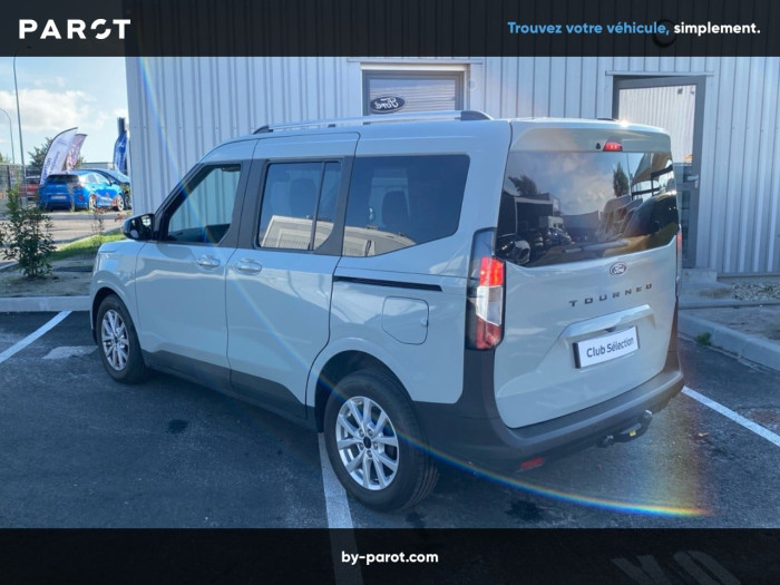 Ford Tourneo Courier 1.0 EcoBoost 125 Powershift S&S Titanium