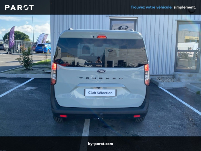 Ford Tourneo Courier 1.0 EcoBoost 125 Powershift S&S Titanium