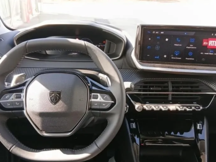 Peugeot 208 Nouvelle Hybrid 110 ch e-DCS6 Allure