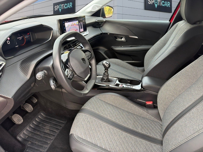 Peugeot 208 PureTech 100 S&S BVM6 Allure