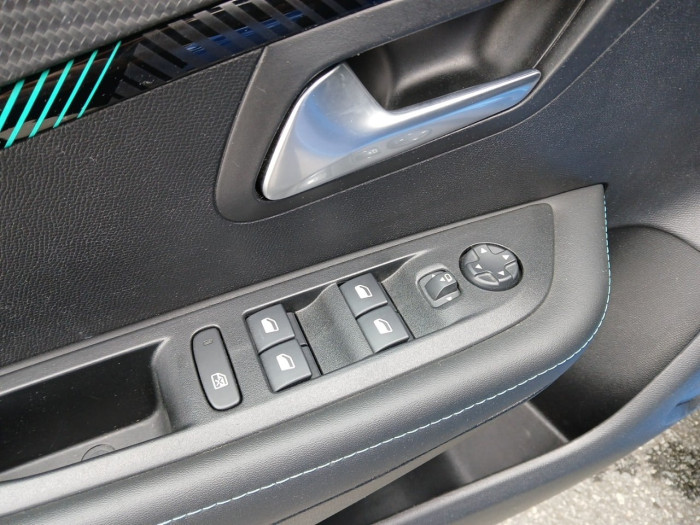 Peugeot 208 PureTech 100 S&S EAT8 Allure Pack