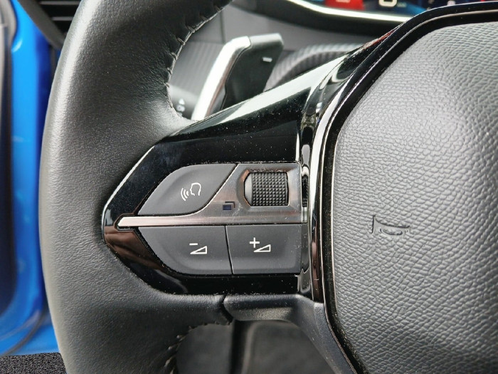 Peugeot 208 PureTech 100 S&S EAT8 Allure Pack