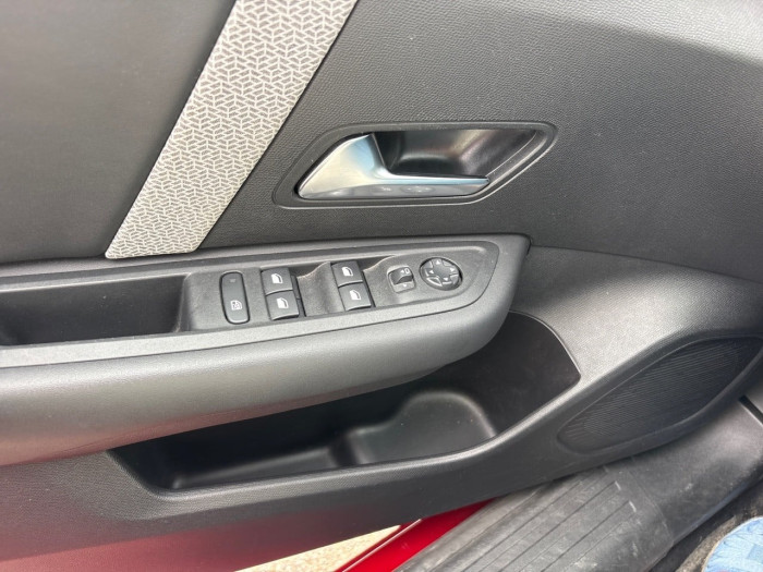 Citroën C4 BlueHDi 130 S&S EAT8 Shine