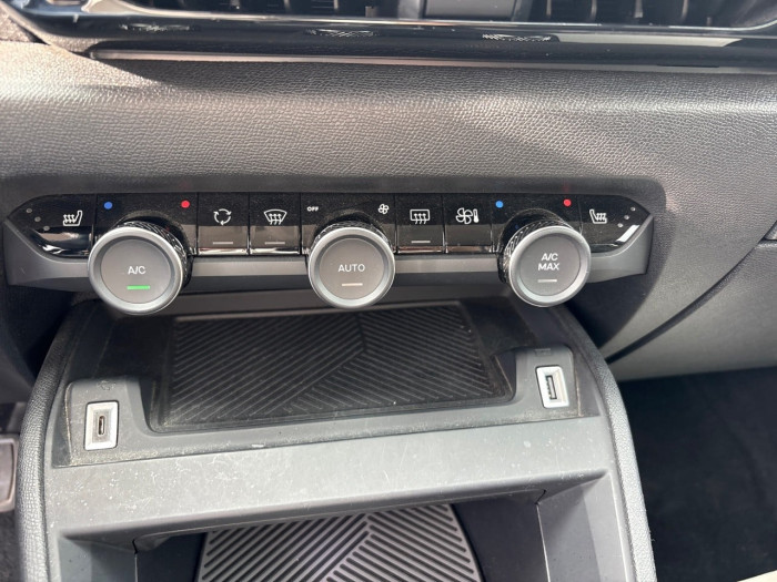 Citroën C4 BlueHDi 130 S&S EAT8 Shine