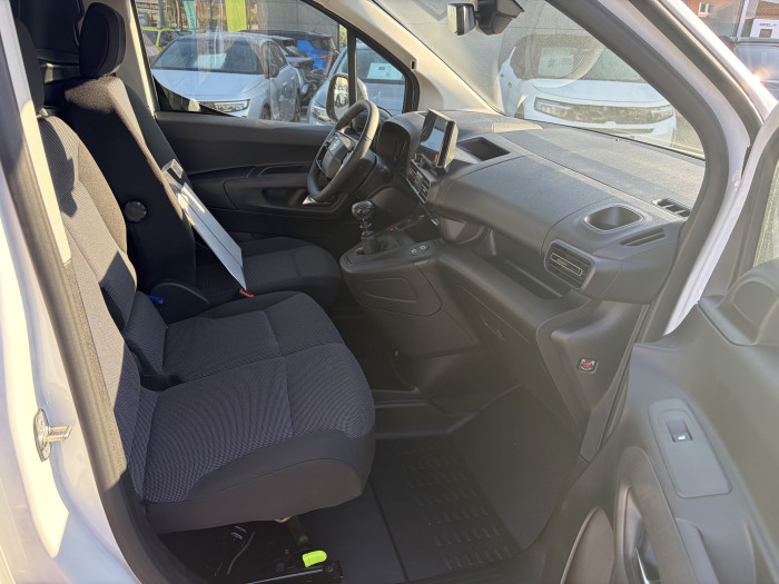 Opel Combo Cargo M DIESEL 100 CH MANUELLE