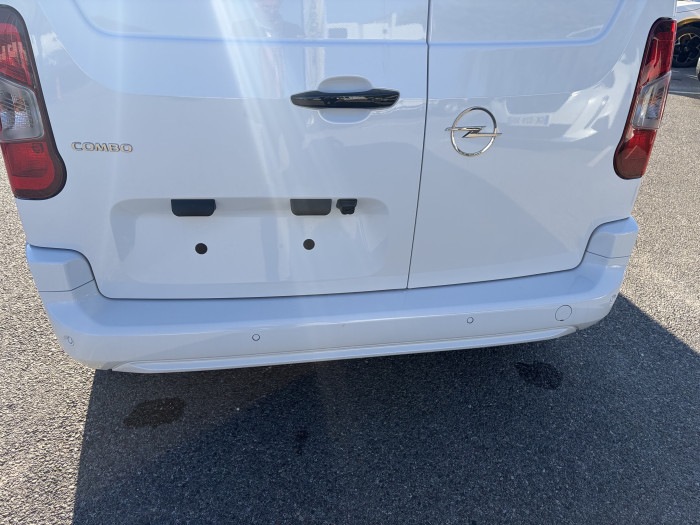 Opel Combo Cargo M DIESEL 100 CH MANUELLE