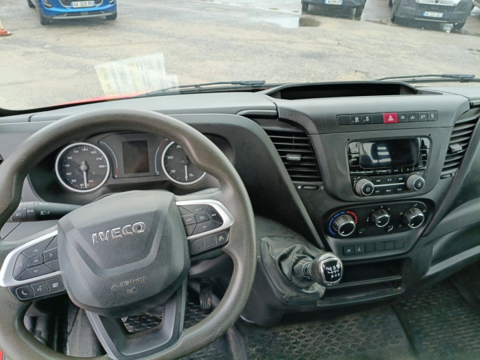 IVECO Daily CCb 35C12 Empattement 3750