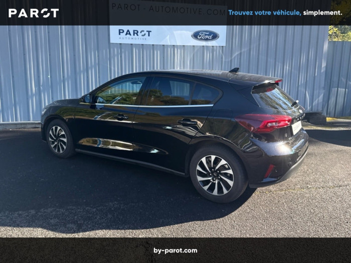 Ford Focus 1.0 Flexifuel 125 S&S mHEV Titanium X Business