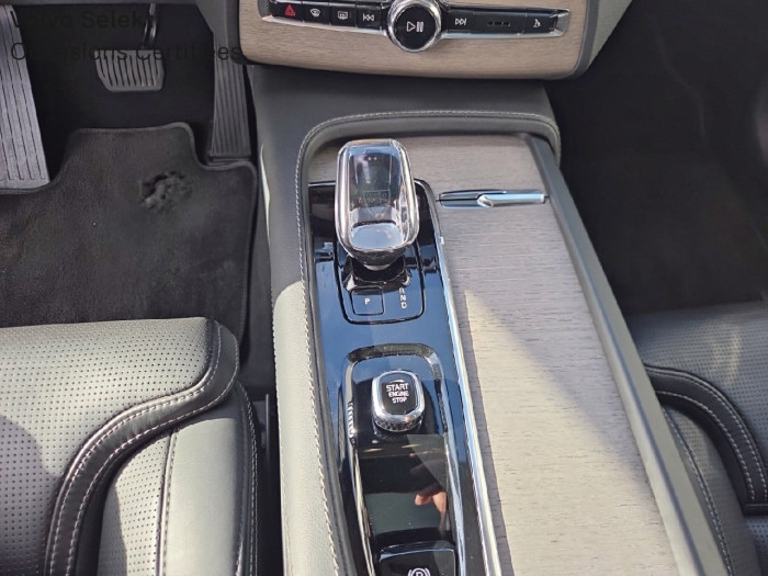 Volvo XC90 Recharge T8 AWD 310+145 ch Geartronic 8 7pl Ultimate Style Dark