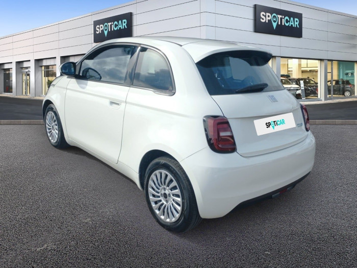 Fiat 500e BERLINE MY22 SERIE 1 STEP 2 500 e 95 ch Action