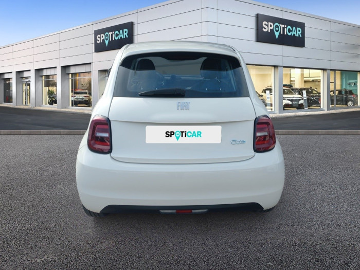 Fiat 500e BERLINE MY22 SERIE 1 STEP 2 500 e 95 ch Action