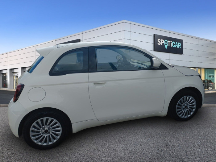 Fiat 500e BERLINE MY22 SERIE 1 STEP 2 500 e 95 ch Action