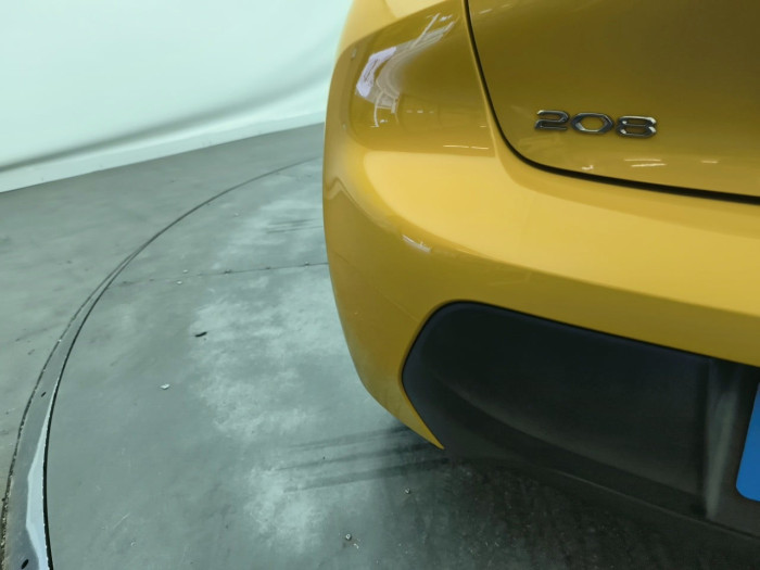 Peugeot 208 PureTech 75 S&S BVM5 Like