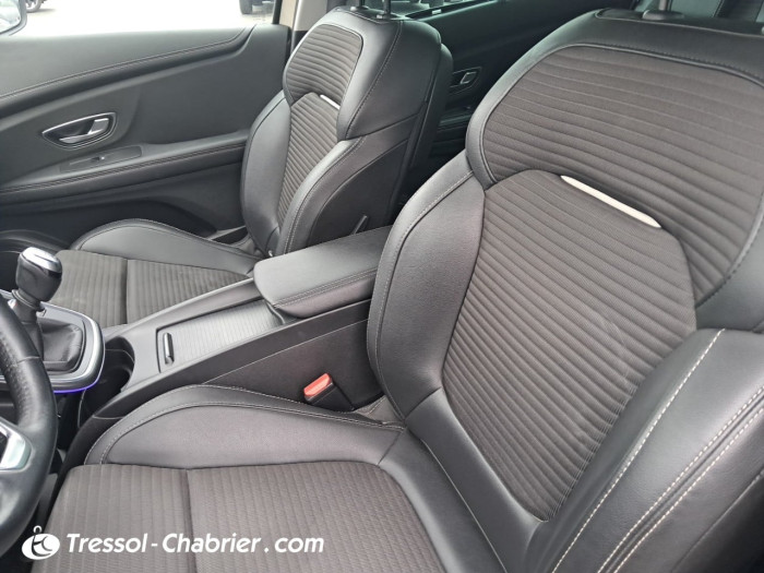 Renault SCENIC IV dCi 110 Energy EDC Intens