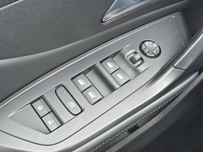 Peugeot 408 PureTech 130 ch S&S EAT8 Allure Pack