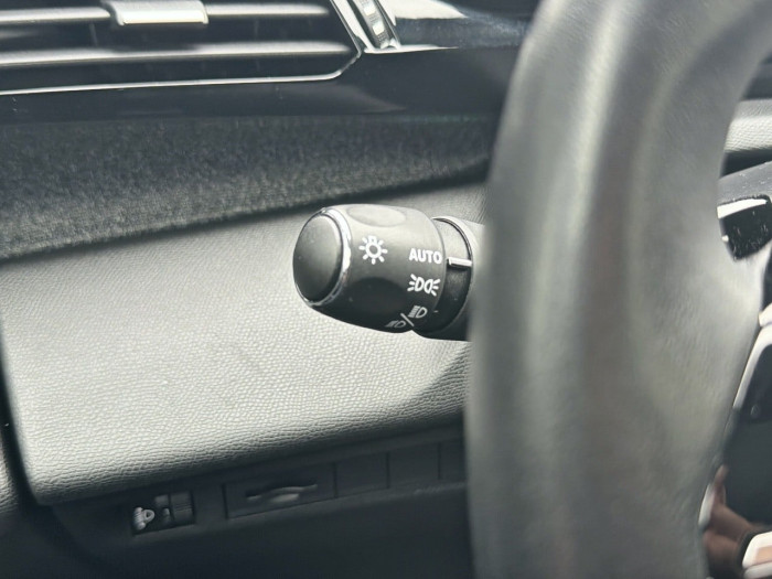 Peugeot 408 PureTech 130 ch S&S EAT8 Allure Pack