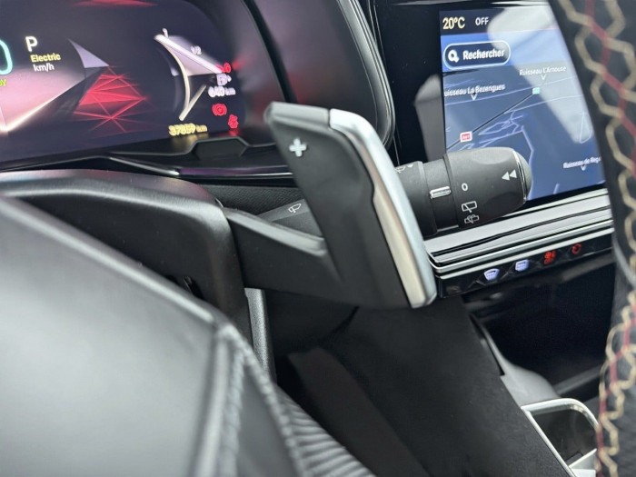 DS DS 7 Hybride Rechargeable E-Tense 225 EAT8 Performance Line +