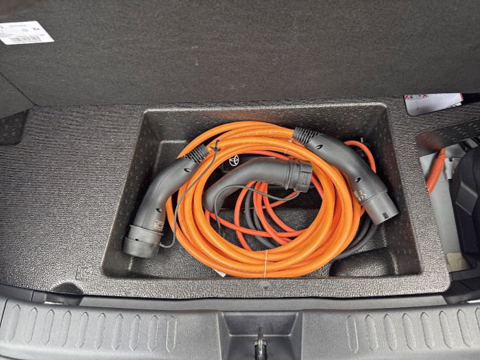 Toyota C-HR Nouveau Hybride Rechargeable 225 Design