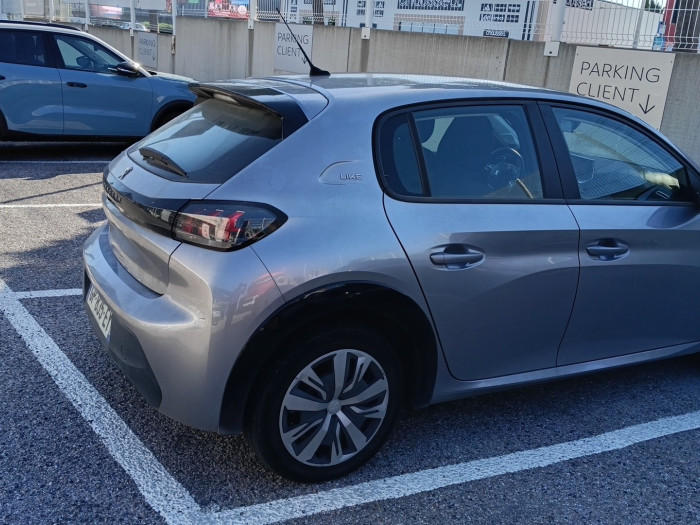 Peugeot 208 ELECTRIQUE 50 kWh 136ch Like