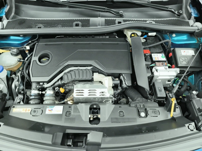 Peugeot 2008 Hybrid 136 e-DCS6 Allure