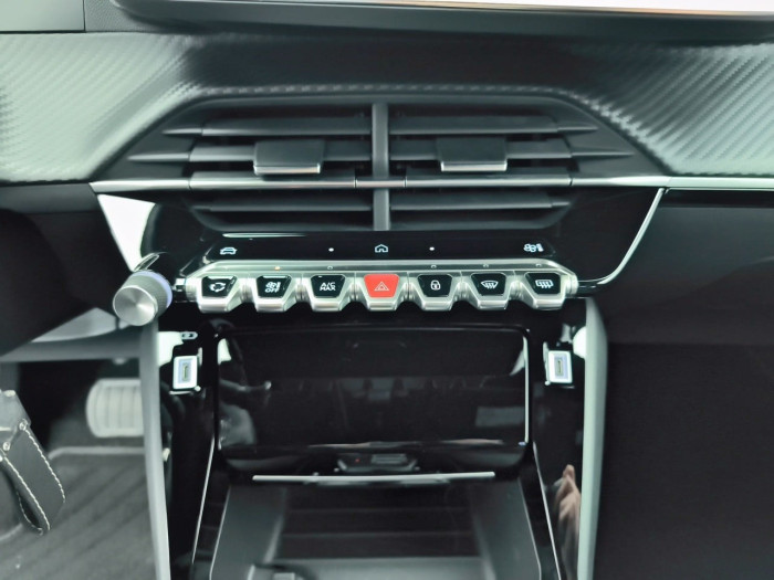 Peugeot 2008 Hybrid 136 e-DCS6 Allure