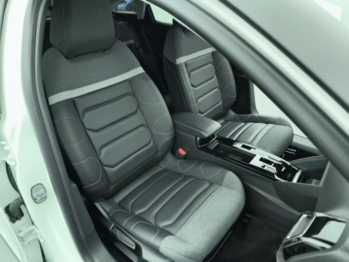 Citroën C4 BlueHDi 130 S&S EAT8 Shine