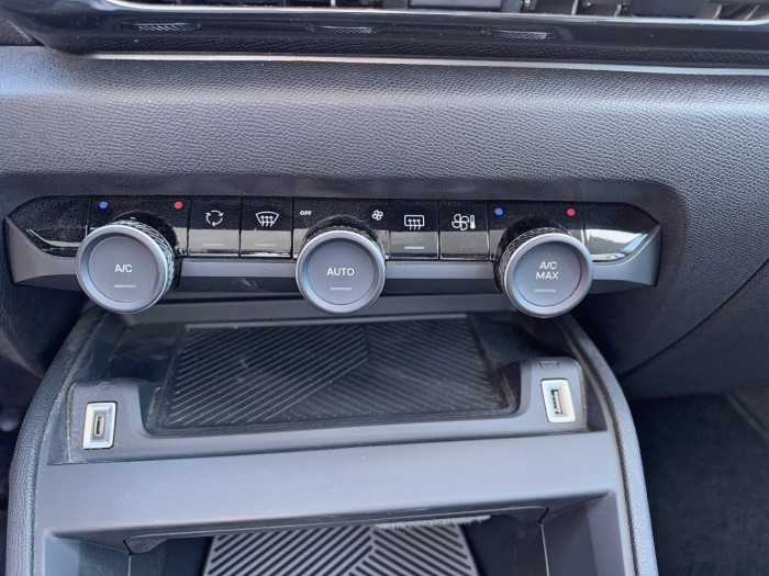 Citroën C4 X PureTech 100 S&S BVM6 Feel