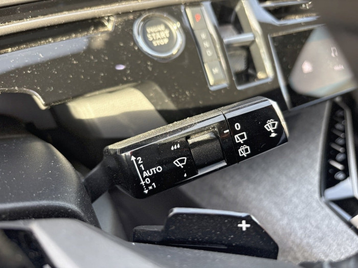 Peugeot 5008 Hybrid 136 e-DCS6 Allure