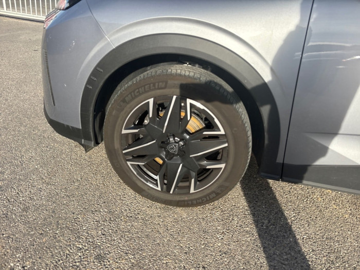 Peugeot 5008 Hybrid 136 e-DCS6 Allure