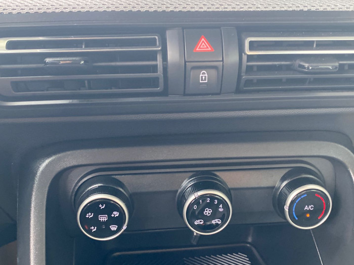 Citroën C3 Nouvelle Turbo 100 ch Manuelle Plus