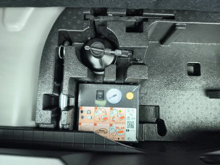 Peugeot 2008 ELECTRIQUE 156 ch 54 kWh GT