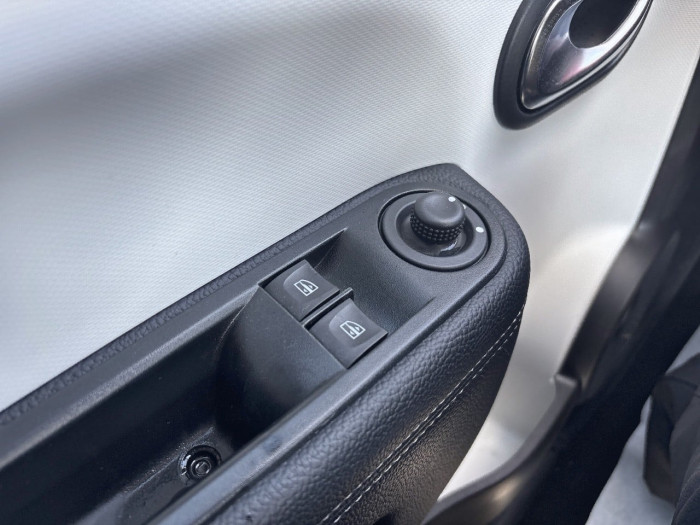 Renault TWINGO E-TECH ELECTRIQUE III E-Tech SL Urban Night