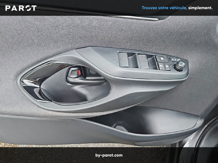 Toyota YARIS CROSS HYBRIDE 130h 2WD Design