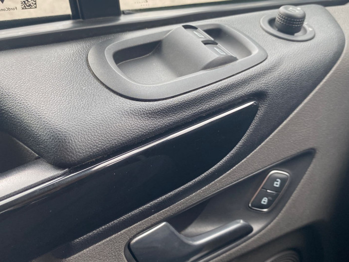 Ford TRANSIT CUSTOM CABINE APPROFONDIE CA 320 L2H1 2.0 ECOBLUE 170 ACTIVE