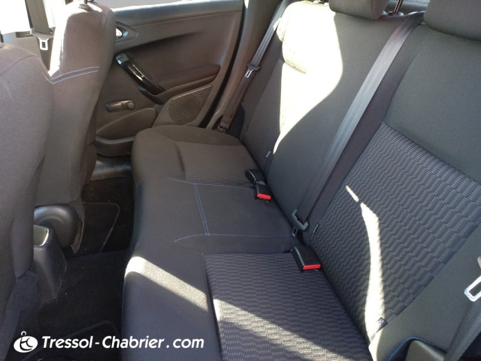 Peugeot 208 1.6 BlueHDi 100ch BVM5 Style