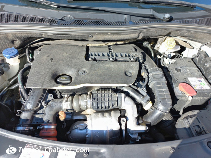 Peugeot 208 1.6 BlueHDi 100ch BVM5 Style