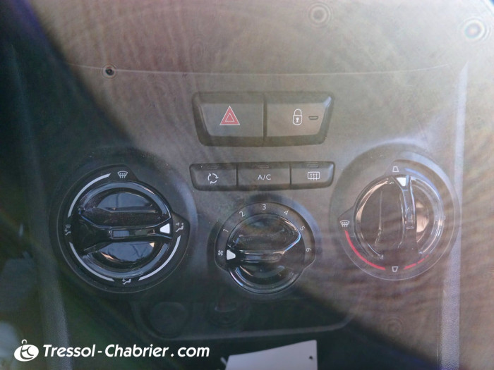 Peugeot 208 1.6 BlueHDi 100ch BVM5 Style