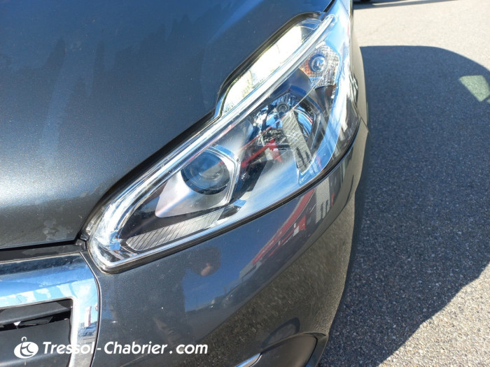 Peugeot 208 1.6 BlueHDi 100ch BVM5 Style