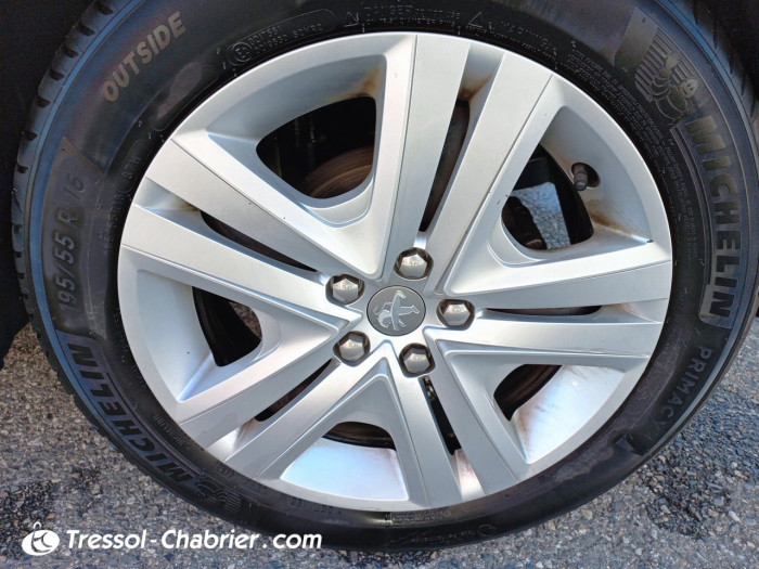 Peugeot 208 1.6 BlueHDi 100ch BVM5 Style