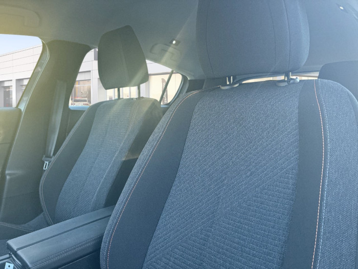 Peugeot 308 Hybrid 145 e-DCS6 Style