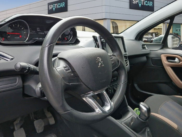 Peugeot 208 1.2 VTi 82ch BVM5 Urban Soul