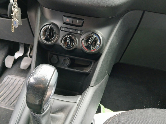 Peugeot 208 1.2 VTi 82ch BVM5 Urban Soul