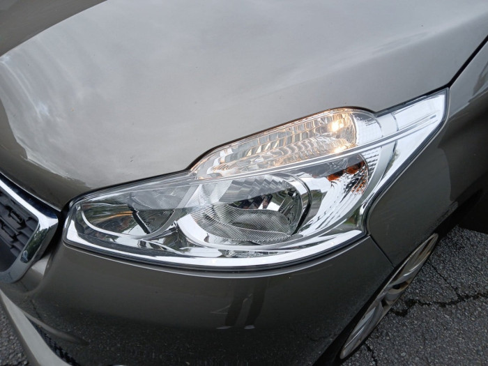Peugeot 208 1.2 VTi 82ch BVM5 Urban Soul