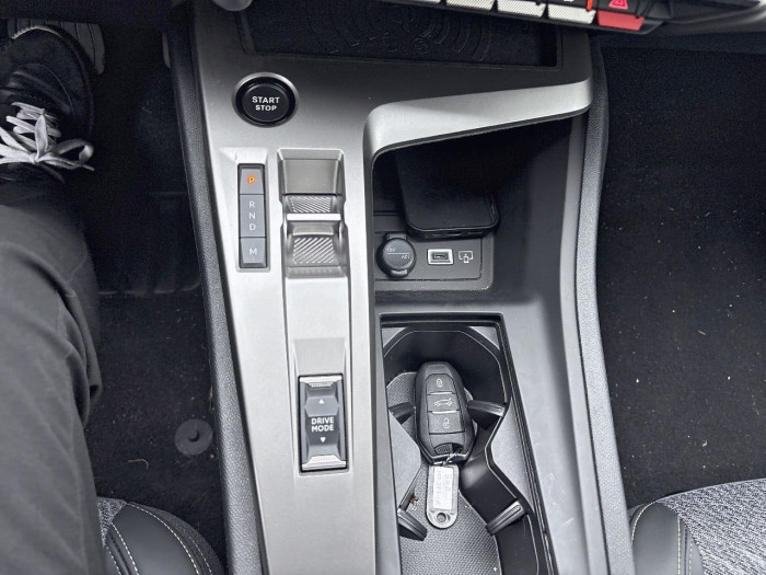 Peugeot 308 Hybrid 145 e-DCS6 Allure